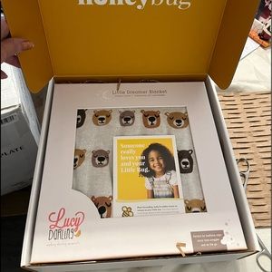 Lucy Darling HONEY BEE Little Camper Blanket NIB!!